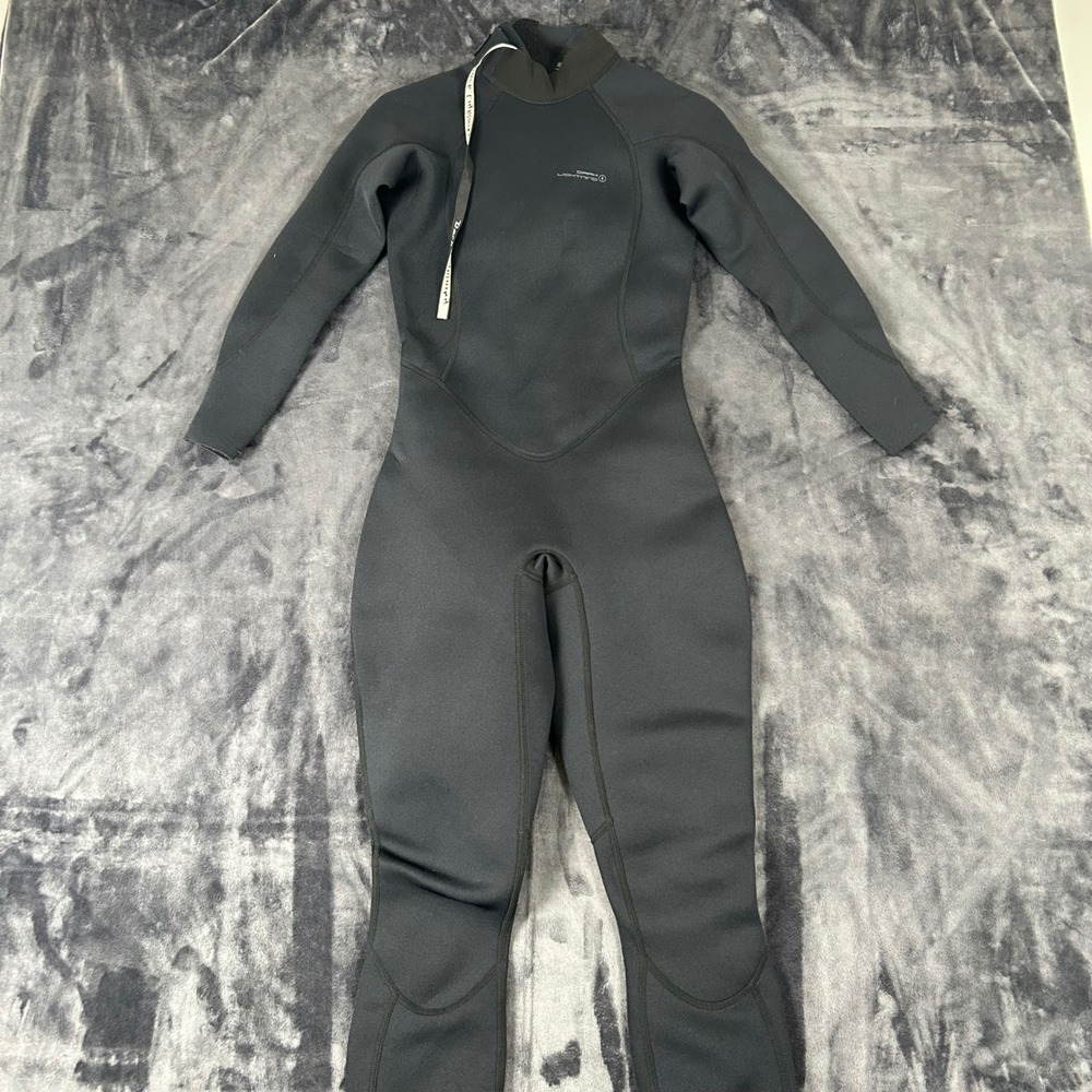 Dark Lightning Wetsuit Womens 4 Black Full Body Neoprene Long Sleeve Surf Dive